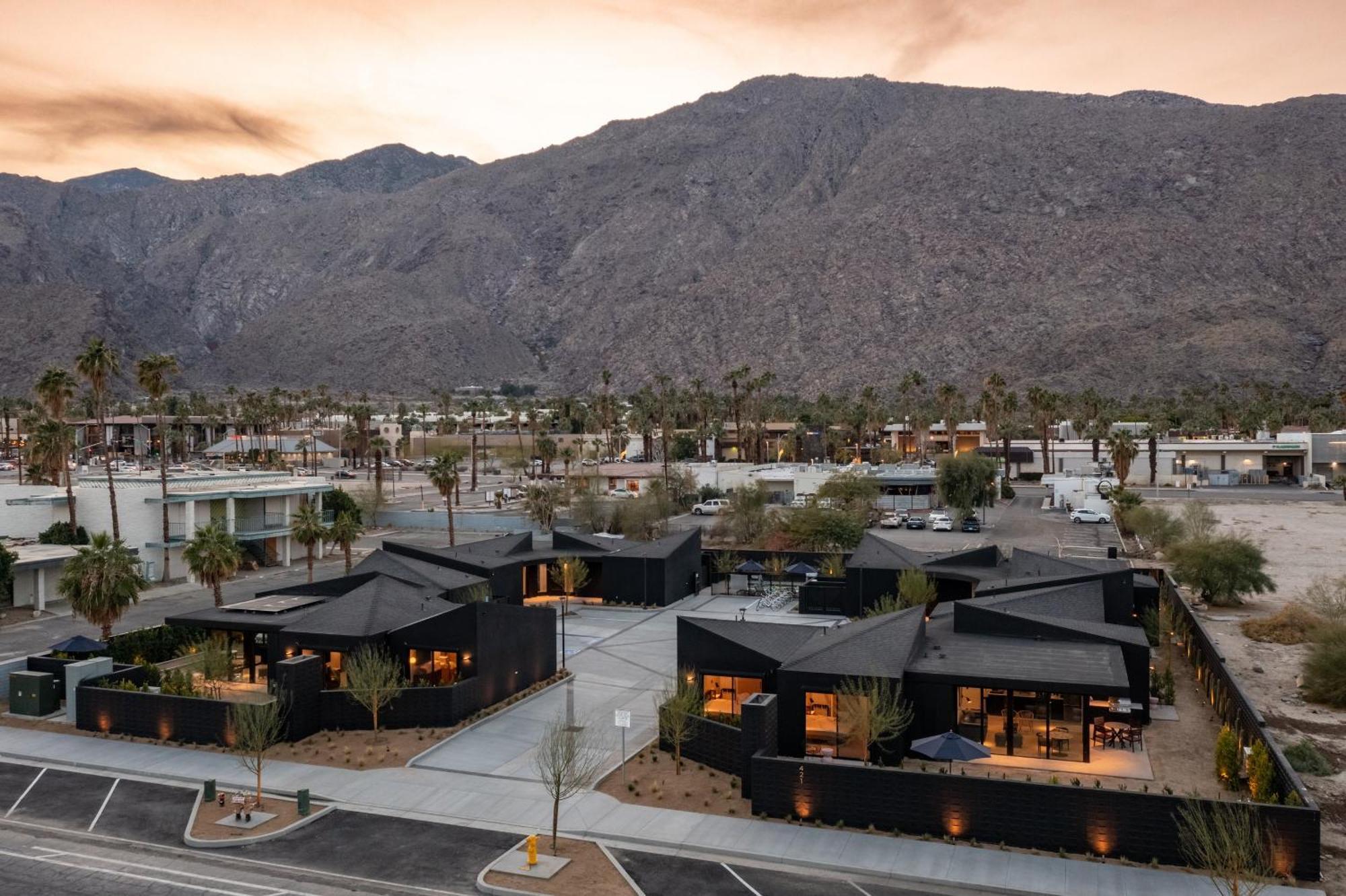 Blackhaus By Avantstay Ada Modern Rooms, Pool & Bbq Palm Springs Extérieur photo